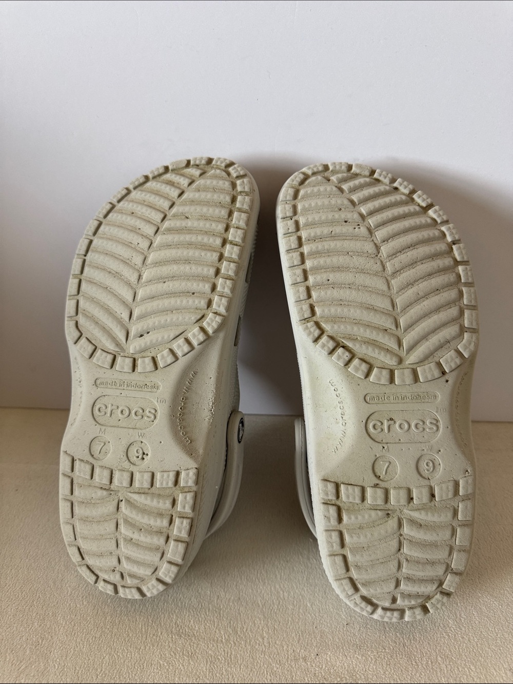 Crocs clogs - Picture 8 of 9